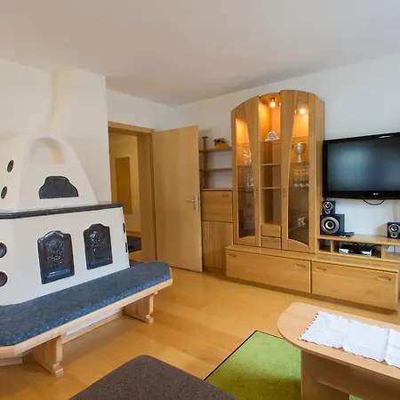 Apartment Lukas *